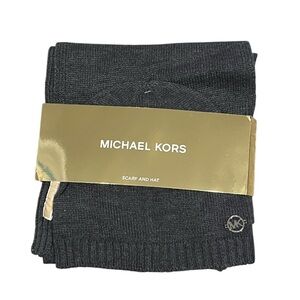 Michael Kors grey Knit Scarf & Hat Set Winter Accessories Logo Detail